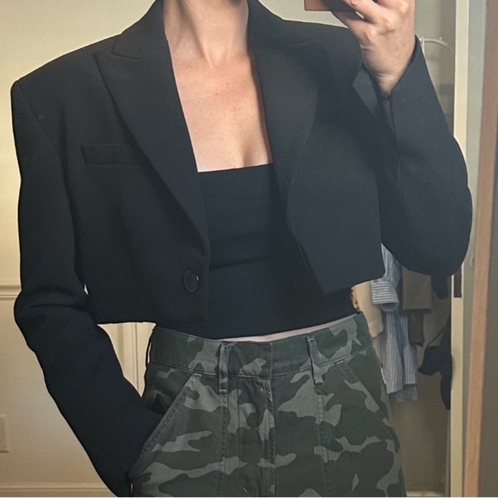 Zara Cropped Blazer Limited Edition